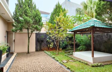 Disewakan Rumah 2 Lantai Bagus di Taman Giri Loka, Bsd Yk