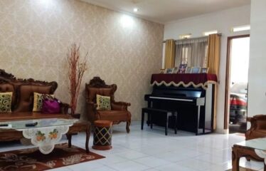 Dijual Rumah Cantik Rapi, Balkon Luas di Vila Gunung Lestari, Mnl