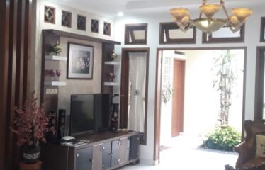 Dijual Rumah Cantik Rapi, Balkon Luas di Vila Gunung Lestari, Mnl