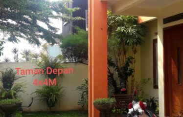 Dijual Rumah Cantik Rapi, Balkon Luas di Vila Gunung Lestari, Mnl