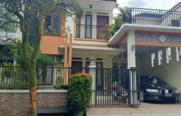 Dijual Rumah Cantik Rapi, Balkon Luas di Vila Gunung Lestari, Mnl