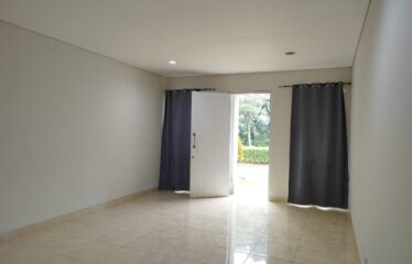 Dijual Cepat Rumah di Bsd City Green Wich Claster Hyland, Yk