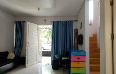 Di Sewa Rumah di Nusa Loka bsd 2 Lantai, New Catalonia (YK)