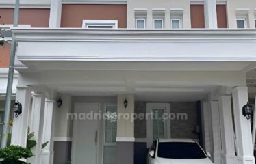 Dijual Rumah Savia Full Furnished dan Full Renov 150 m2