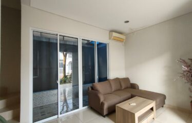 Dijual Rumah BSD Claster Azura Vanya Park Furnish- Harga 1,650 M Nego (YK)