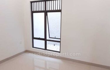 kamar tidur 1- Dijual Brand New House di Nusaloka