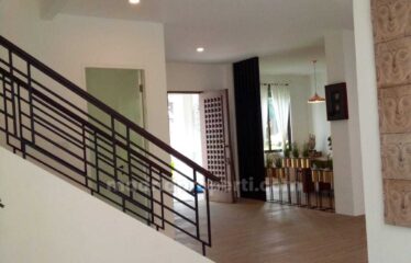 Dijual Rumah Model Villa Bali- Renov Total ,Very Artistic MH