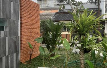 Dijual Rumah 2 Lantai Griya Loka, Bsd Bagus SHM (AG)