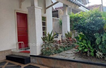 Lokasi Strategis! Rumah Dijual Sektor 2.1 Anggrek Loka (Yet)