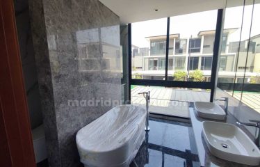 Dijual Brand New House 3 Lt Bagus di Nava Park Lyndon, Bsd YK