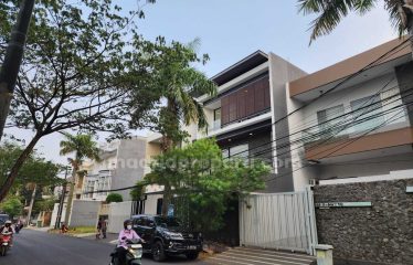 Rumah Mewah 3 Lantai di Citra 2 Ext, Harga Nego! ( DN)