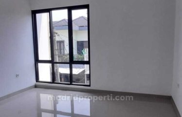 Rumah Baru Mewah di Villa Melati Mas, Serpong: Hunian Impian Keluarga Modern (DN)