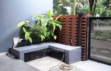 Dijual Rumah 2 Lantai , bagus siap Huni di Kencana Loka, BSD AG)