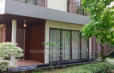 Disewakan Rumah 2 lt di Cluster De Naara, De Park BSD City (RIN)