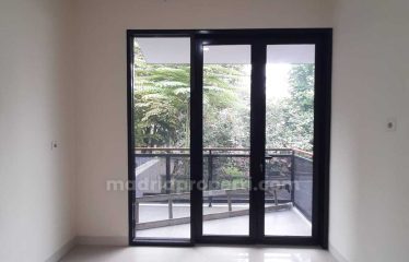 Dijual Rumah 2 Lantai , bagus siap Huni di Kencana Loka, BSD AG)