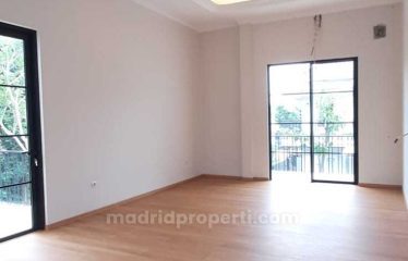 Dijual Brand New Corner House 2 lantai di Kencana Loka BSD (AG)