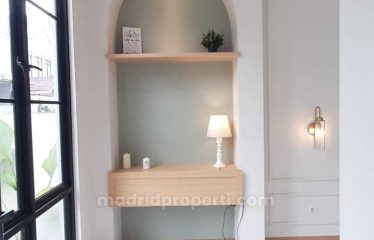 Dijual Brand New Corner House 2 lantai di Kencana Loka BSD (AG)