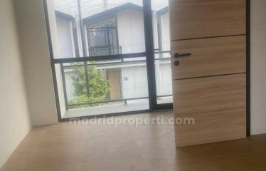 Dijual Rumah 2 lantai di Lippo village, Cluster Cendana Cove JUL)