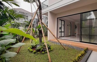 Dijual Brand New Corner House 2 lantai di Kencana Loka BSD (AG)