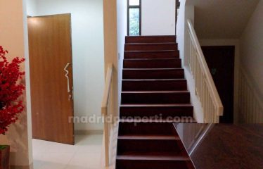 Disewakan Rumah 2 lt di Cluster De Naara, De Park BSD City (RIN)