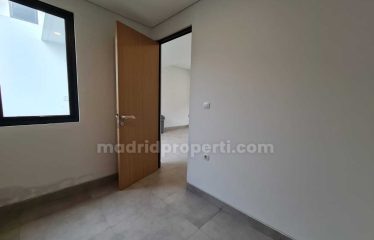 Dijual Rumah baru Cluster Yuthica belakang Teras Kota, BSD (OKI)