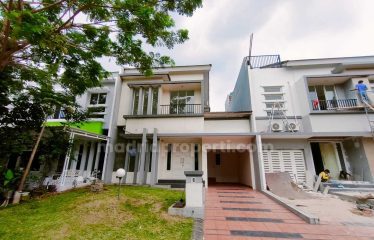 Disewakan Rumah bagus di PHG Topaz Summarecon Gading Serpong (YK)