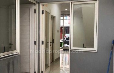 Dijual Rumah bagus di Residence One Cluster Red Sapphire (RIN)