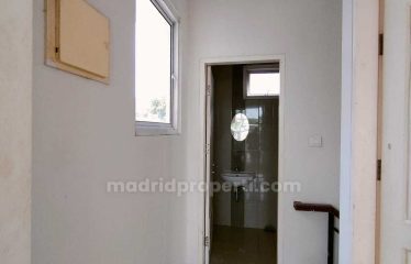 Disewakan Rumah di Milano Village Gading Serpong Paramount (YK)