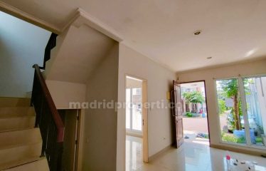 Disewakan Rumah di Milano Village Gading Serpong Paramount (YK)