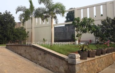 Dijual rumah bagus, mewah, luas dan siap huni di Ciater Raya (FR)