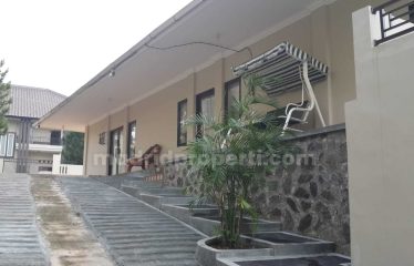 Dijual rumah bagus, mewah, luas dan siap huni di Ciater Raya (FR)