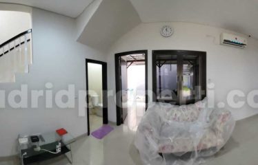 Disewakan Rumah 2 Lantai, Bagus di The Mozia Claster Amarine (Yk)