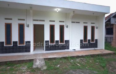 Dijual Kavling & Bangunan Kecil di Victor Buaran, Pamulang (Rin)