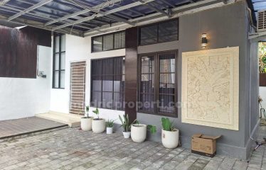 Dijual Rumah 2 Lt Furnished di Denpasar Barat, Padangsambian (Mc)