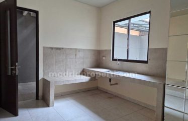 Dijual Rumah 2 Lantai Luas 220M2 di Foresta Allevare, Bsd (Mc)