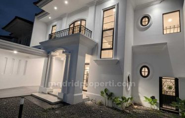 Dijual Rumah Baru Siap Huni, Furnished di Puspita Loka, Bsd (Ag)