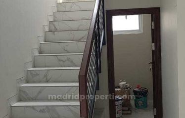 Dijual Rumah Baru Bagus dan Siap Huni di The Icon Cosmo Bsd (Yet)