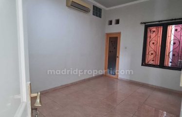 Dijual Rumah 1,5 Lantai di Delatinos Cluster Santiago Bsd (Mc)