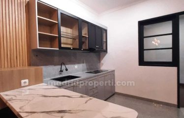 Dijual Rumah Baru Siap Huni, Furnished di Puspita Loka, Bsd (Ag)