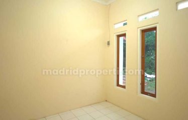 Dijual Kavling & Bangunan Kecil di Victor Buaran, Pamulang (Rin)