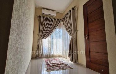 Dijual Rumah Hook Posisi Depan Taman di Nusaloka Bsd (Oki)