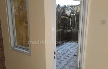 Dijual dan Disewakan Rumah di Jl Sulawesi, Nusa Loka Bsd (Yun)