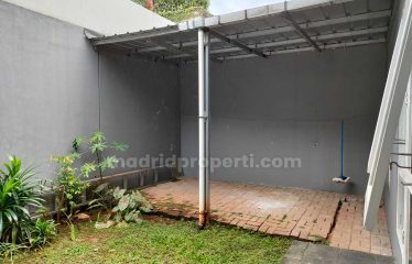 Dijual Rumah 2 Lantai Siap Huni di The Green Blossom, BSD (Yk)