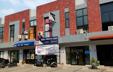 Disewakan Ruko Yc Hub BSD, 3 Lantai Rapi dan Strategis (Yet)