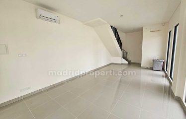 Dijual Ruko Hook Sorrento Grande East, Paramount Serpong (Rin)