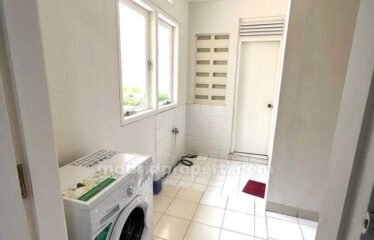 Disewakan Rumah Bagus Siap Huni di Taman Giri Loka, BSD (Yet)