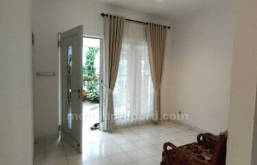 Disewakan Rumah 2 Lantai Siap Huni Bagus di BSD Puspita Loka (Yk)