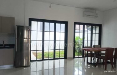 Disewakan Rumah Bagus Full Furnish di The Icon Simplicity (Er)