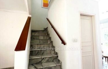 Disewakan Rumah Bagus Siap Huni di Taman Giri Loka, BSD (Yet)