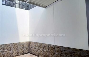 Disewakan Rumah 2 Lantai Bagus Siap Huni 84M2 di BSD Mozia (Yk)